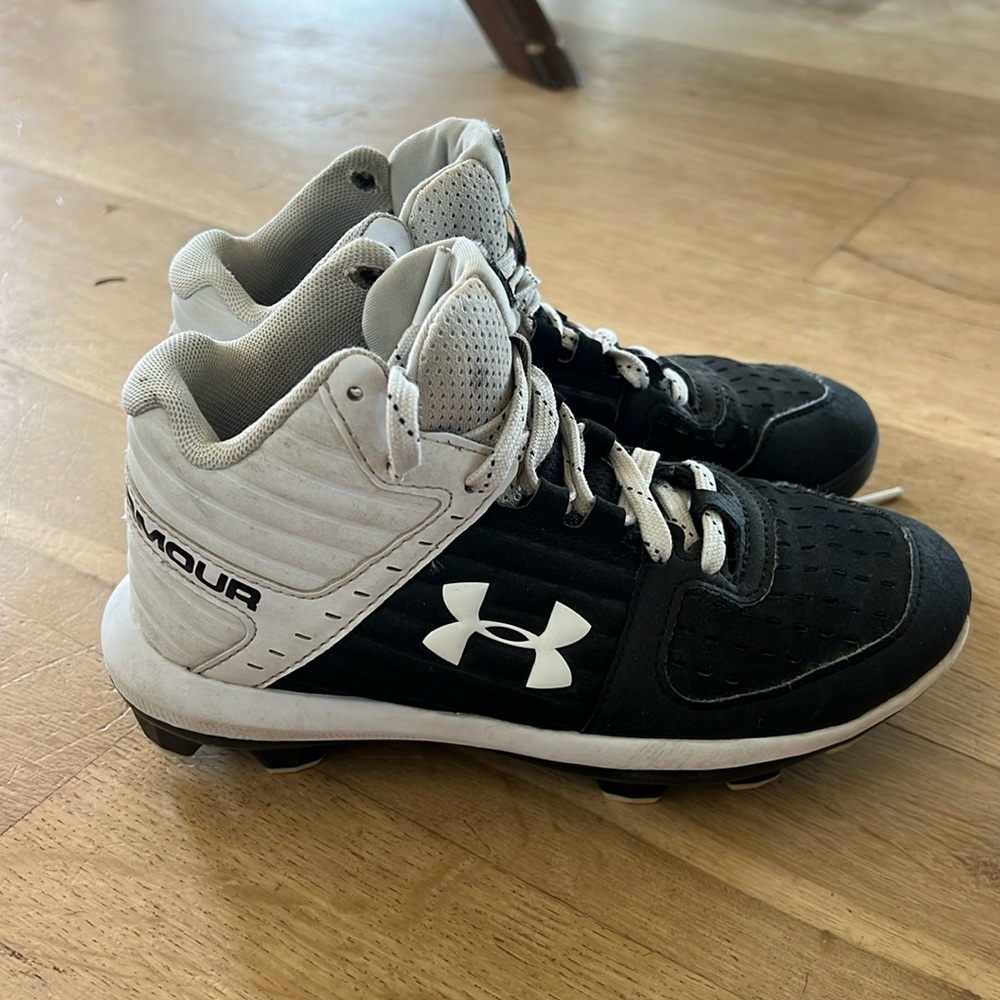Under Armour Cleats